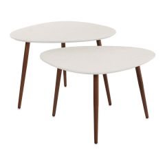 Driehoekige salontafel set van marmer composiet met bronzen stalen poten, strak en modern design.