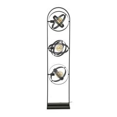 Cosmos vloerlamp met drie metalen lichtbronnen in een orbitale stijl en een slank, rechthoekig frame.